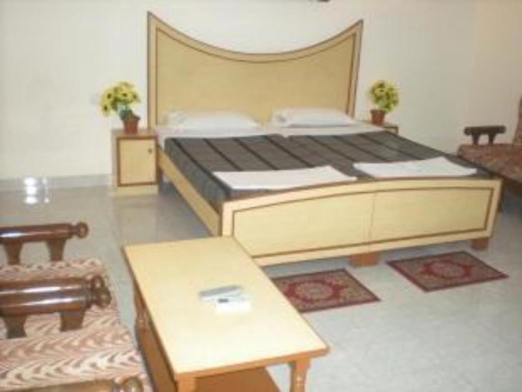 Hotel Tourists Rest House
