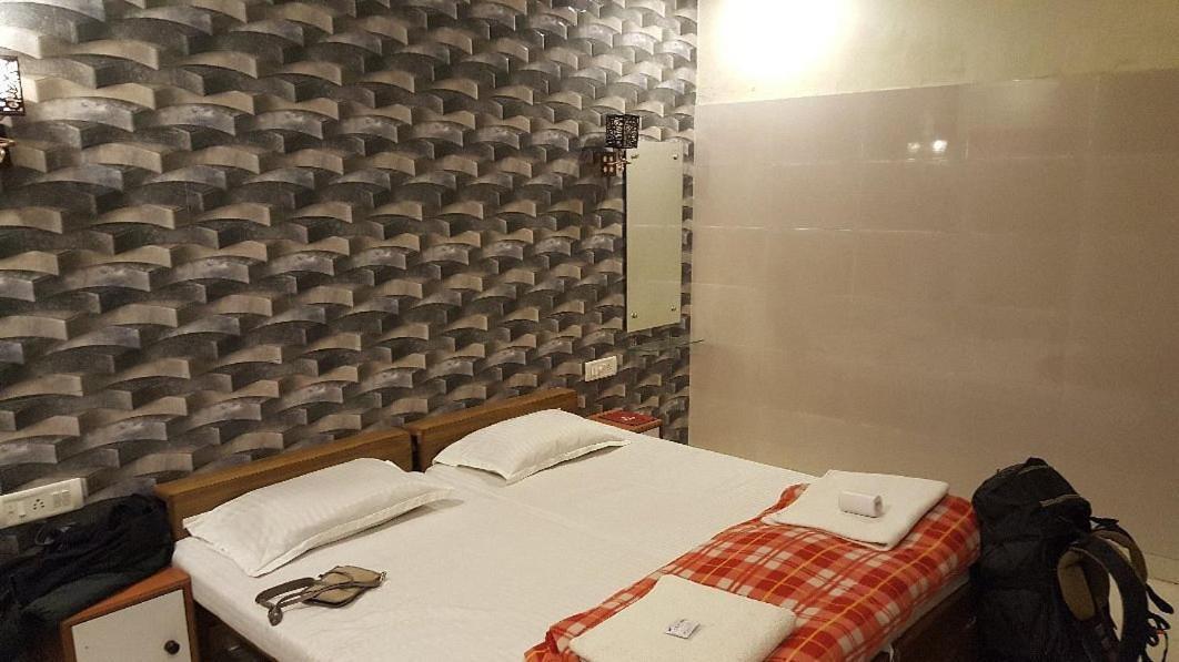 Hotel Tourists Rest House